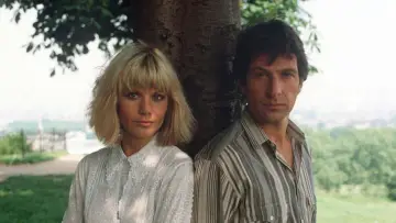 Backdrop к сериалу "Dempsey and Makepeace" #1446501