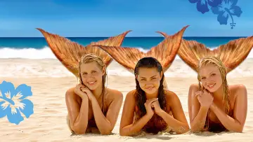 Backdrop for the TV series "H2O: Just Add Water" #1349436