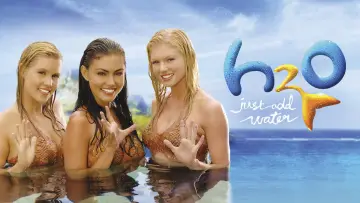 Backdrop for the TV series "H2O: Just Add Water" #1349447