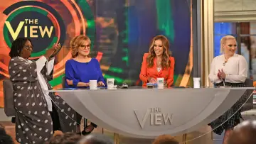 Backdrop к сериалу "The View" #1283991