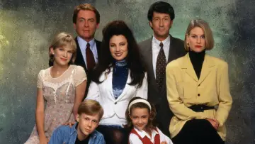 Backdrop for the TV series "The Nanny" #1256536