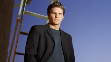 Backdrop for the TV series "Angel" #1293221
