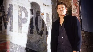 Backdrop for the TV series "Angel" #1293229