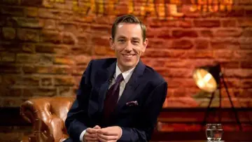 Backdrop for the TV series "The Late Late Show" #1557593