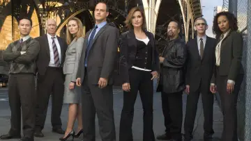 Backdrop к сериалу "Law & Order: Special Victims Unit" #1231643
