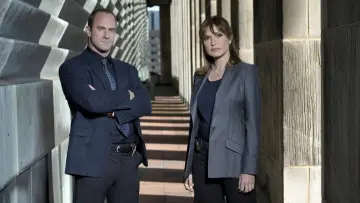 Backdrop к сериалу "Law & Order: Special Victims Unit" #1231675