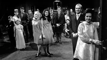 Backdrop к сериалу "Dark Shadows" #1274552