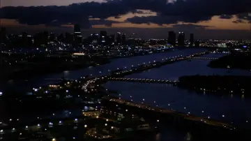 Backdrop for the TV series "Burn Notice" #1301747