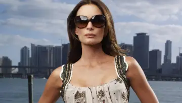 Backdrop for the TV series "Burn Notice" #1301778