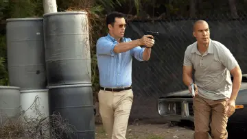 Backdrop for the TV series "Burn Notice" #1301794