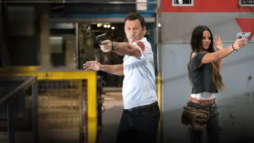 Backdrop for the TV series "Burn Notice" #1301796