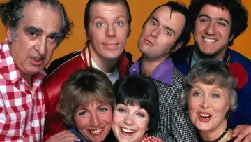 Backdrop for the TV series "Laverne & Shirley" #1349620