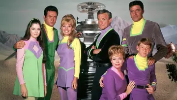 Backdrop for the TV series "Lost in Space" #1337891