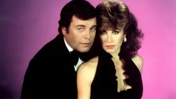 Backdrop for the TV series "Hart to Hart" #1325909