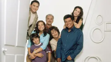 Backdrop for the TV series "George Lopez" #1436278