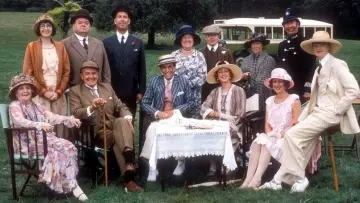 Backdrop for the TV series "You Rang, M