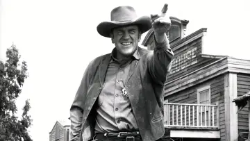 Backdrop for the TV series "Gunsmoke" #1337429