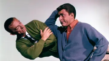Backdrop for the TV series "My Favorite Martian" #1391016