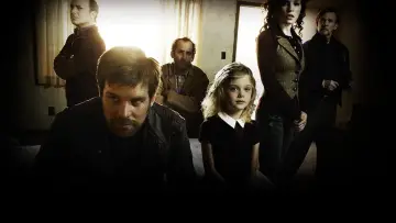 Backdrop for the TV series "The Lost Room" #1460673