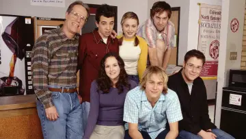 Backdrop for the TV series "Undeclared" #1680640