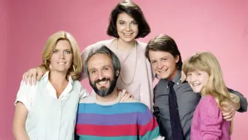 Backdrop for the TV series "Family Ties" #1333477