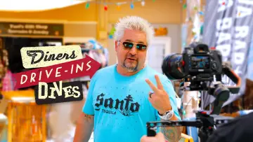 Backdrop for the TV series "Diners, Drive-Ins and Dives" #1221573