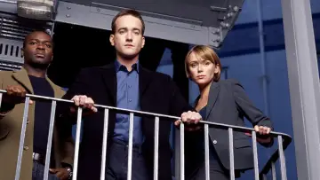 Backdrop for the TV series "Spooks" #1324742