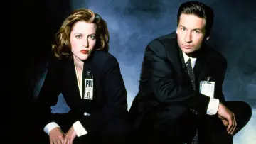Backdrop for the TV series "The X-Files" #1250596