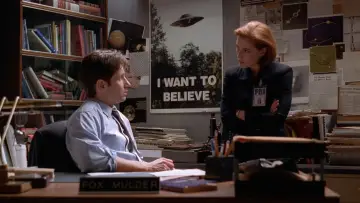 Backdrop for the TV series "The X-Files" #1250607