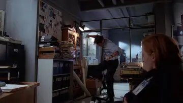 Backdrop for the TV series "The X-Files" #1250705