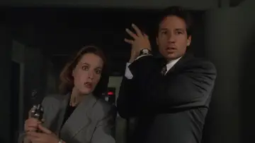 Backdrop for the TV series "The X-Files" #1250756