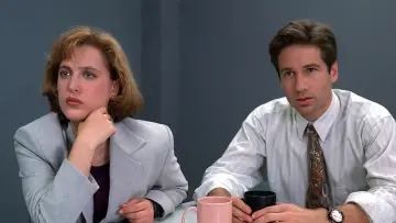 Backdrop for the TV series "The X-Files" #1250762