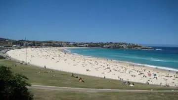 Backdrop к сериалу "Bondi Rescue" #1322879