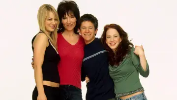 Backdrop for the TV series "8 Simple Rules" #1355562