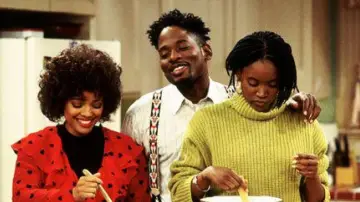 Backdrop for the TV series "Living Single" #1380373