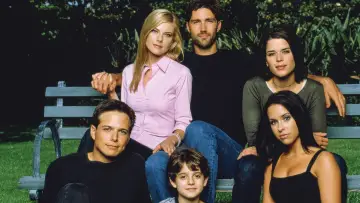 Backdrop for the TV series "Party of Five" #1319991