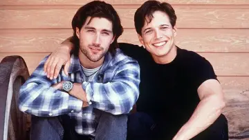 Backdrop for the TV series "Party of Five" #1320005