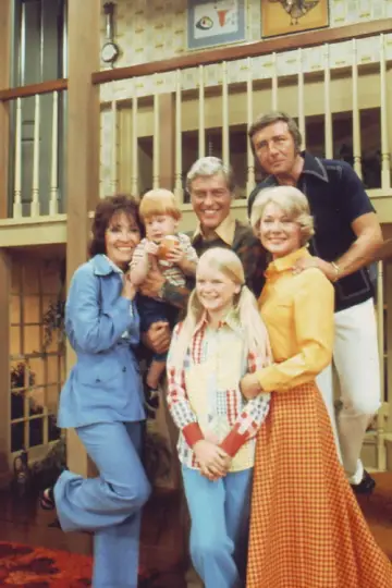Poster for the TV series "The New Dick Van Dyke Show" #1663100