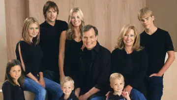 Backdrop for the TV series "7th Heaven" #1386988