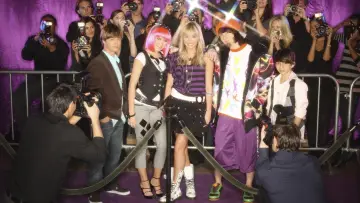 Backdrop for the TV series "Hannah Montana" #1302332
