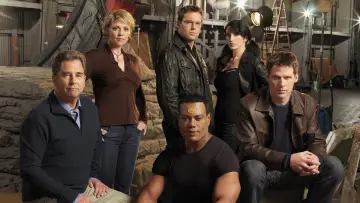 Backdrop for the TV series "Stargate SG-1" #1251147