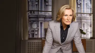 Backdrop for the TV series "Damages" #1302938