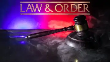 Backdrop к сериалу "Law & Order" #1232461