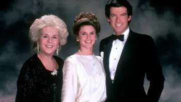 Backdrop for the TV series "Remington Steele" #1369970
