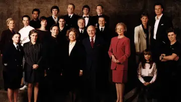 Backdrop for the TV series "Rederiet" #1389004