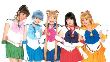 Backdrop for the TV series "Pretty Guardian Sailor Moon" #1376602