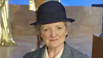 Backdrop for the TV series "Agatha Christie