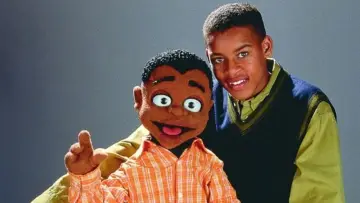 Backdrop for the TV series "Cousin Skeeter" #1443626