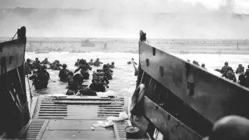 Backdrop for the TV series "The World at War" #1604608