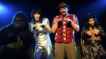 Backdrop for the TV series "The Mighty Boosh" #1434962